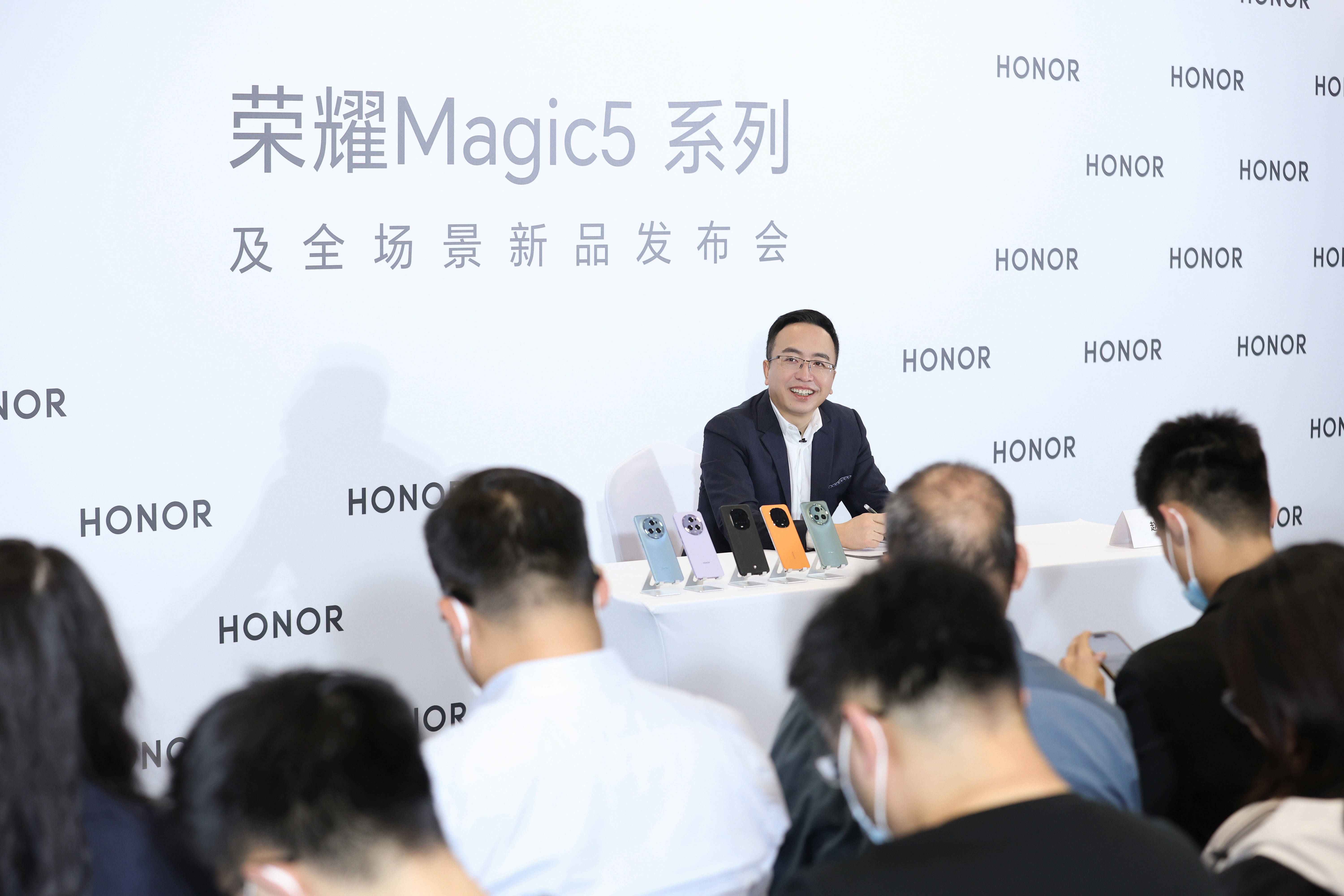 苹果版的创造与魔法要钱吗:荣耀CEO赵明的魔法：极致产品主义-第1张图片-太平洋在线下载