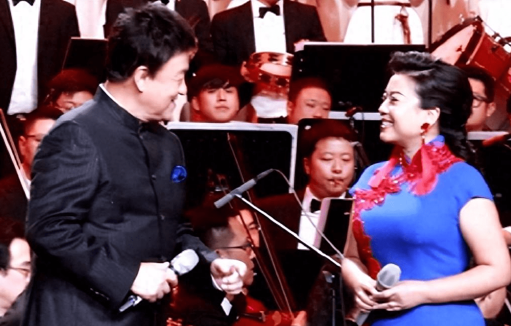 张也：55岁还未婚，和62岁的吕继宏互相陪伴多年，不结婚也幸福-第41张图片-太平洋在线下载