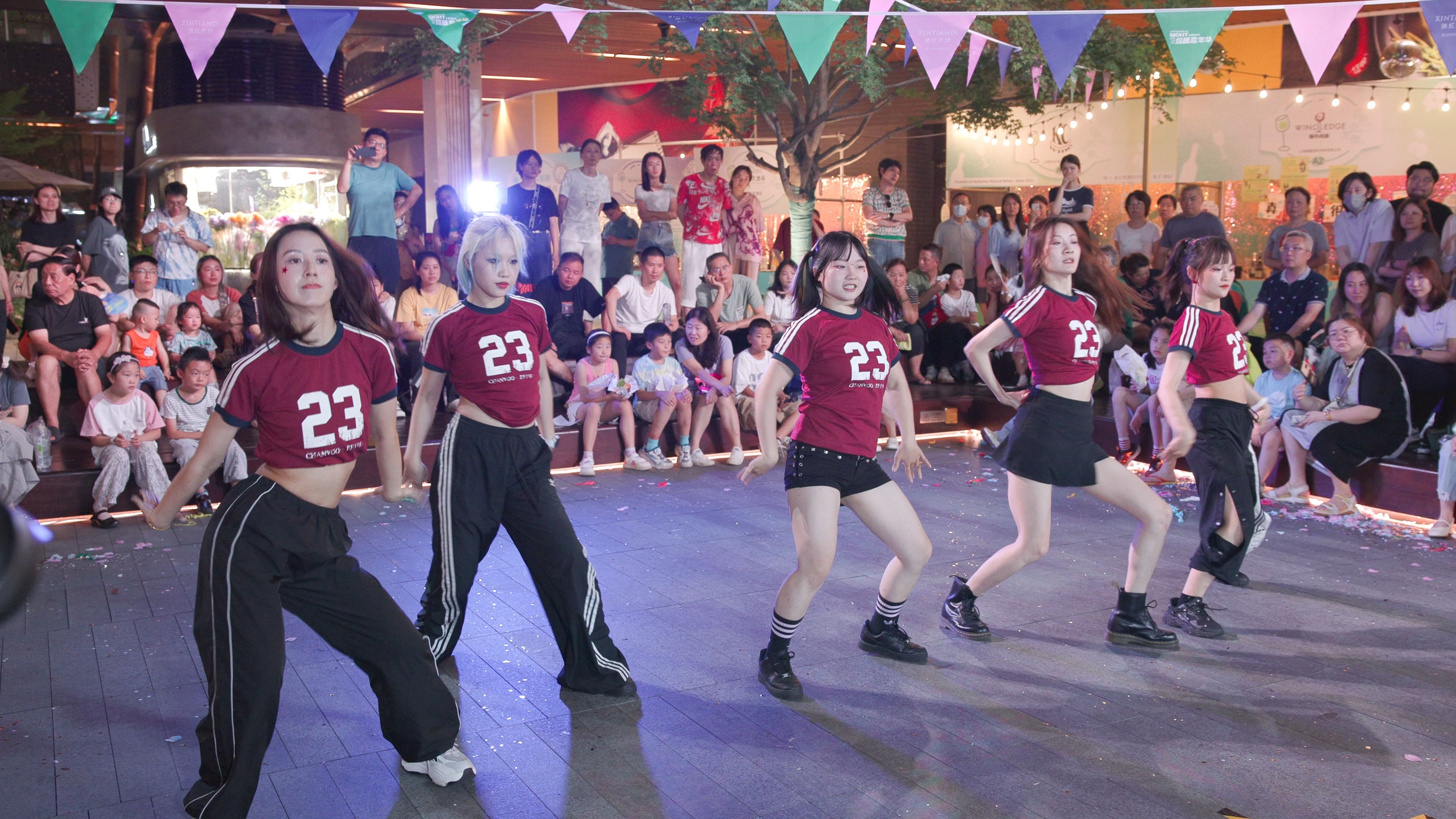 苹果跳舞版小苹果跳舞(小苹果跳舞视频大全连续播放)-第2张图片-QuickQ官网